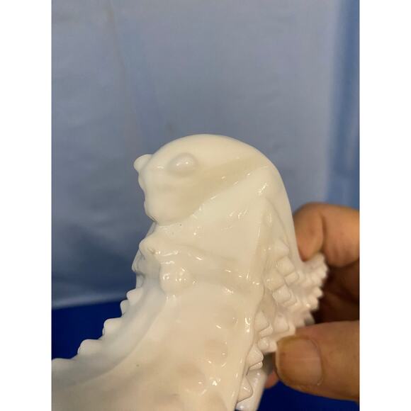 Fenton White Hobnail Cat Head Slipper - Picture 3 of 7